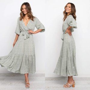 NWOT Green Petal & Pup Hadyn Maxi Dress, Size Small